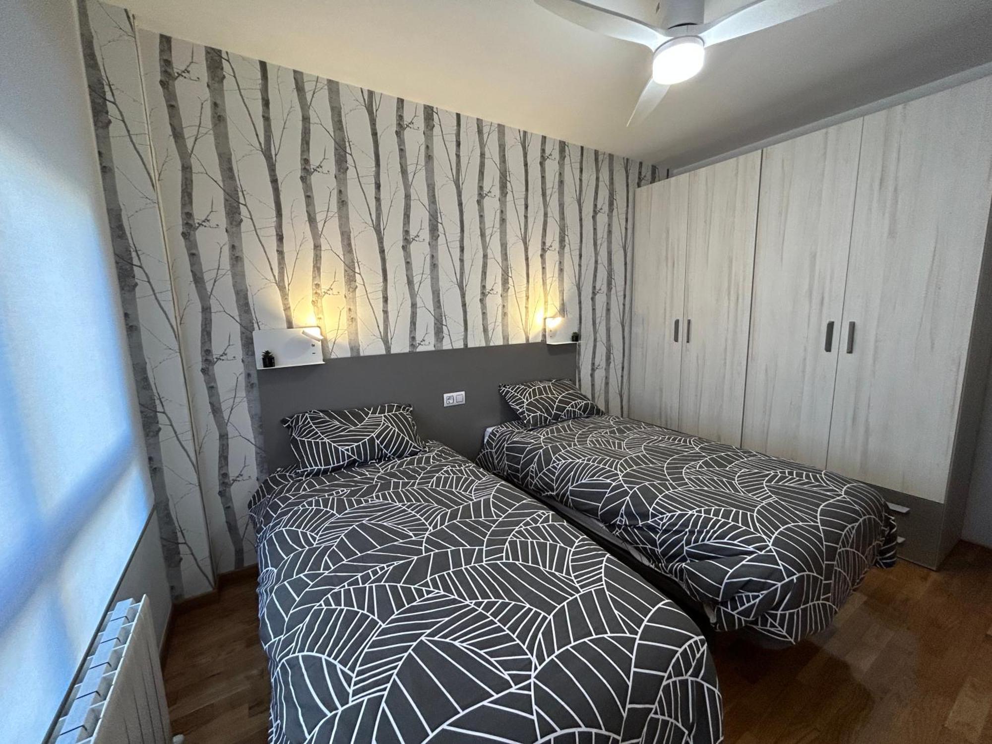 Vut El Parque -Con Piscina En Verano - Aparcamiento En Calle Y Parking Gratis En El Centro Ciudad Real Zewnętrze zdjęcie